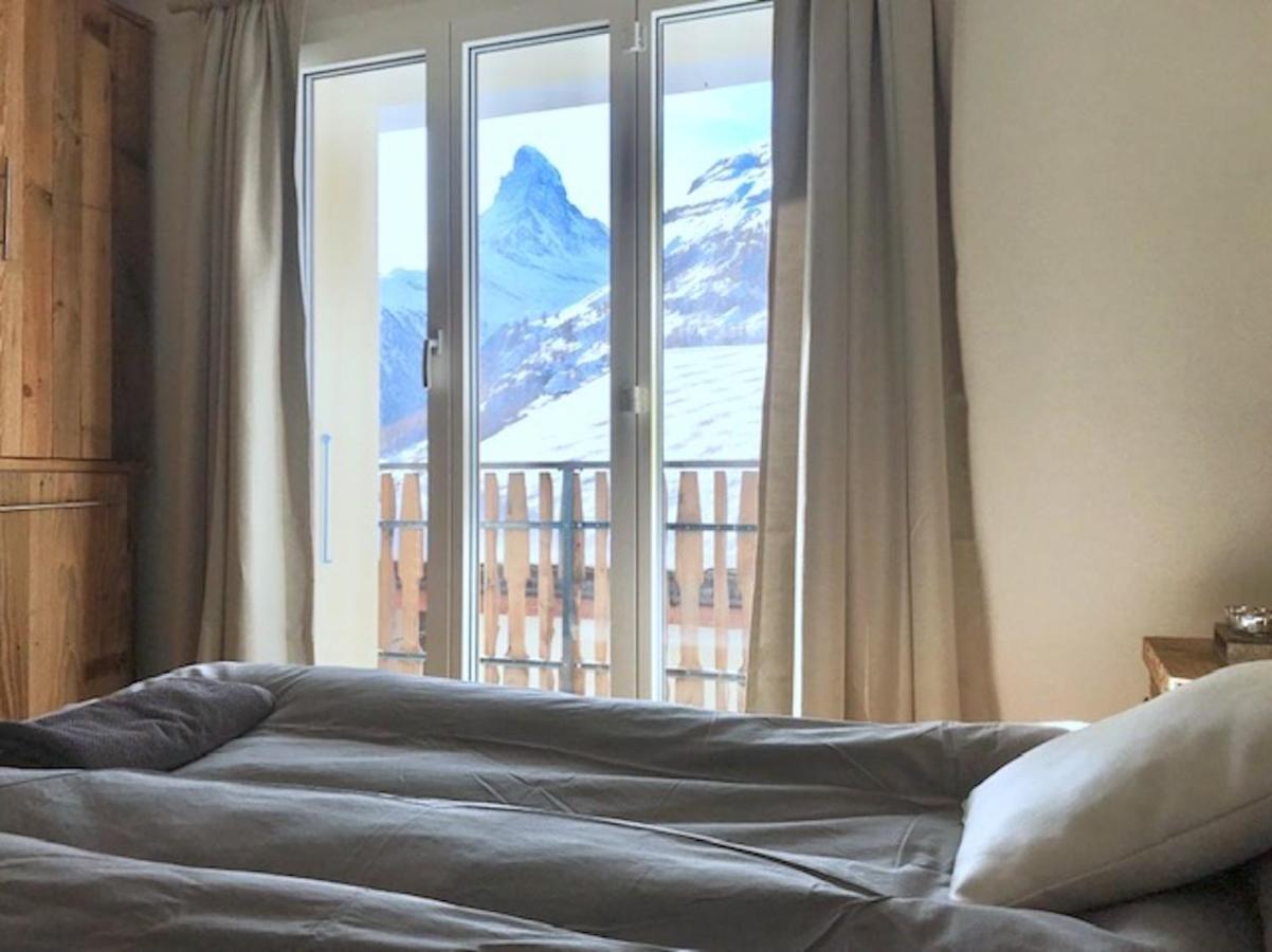 Apartment Cristal Zermatt Bagian luar foto