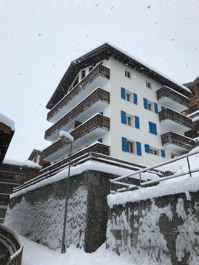 Apartment Cristal Zermatt Bagian luar foto