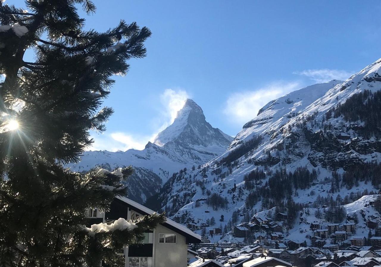 Apartment Cristal Zermatt Bagian luar foto